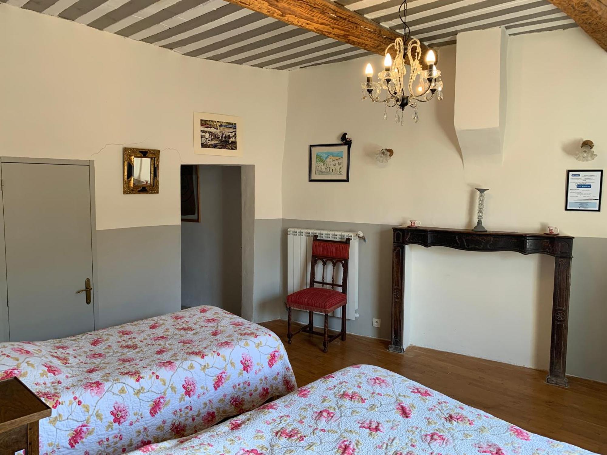 La Sarrasine Hotel Villes-sur-Auzon Buitenkant foto