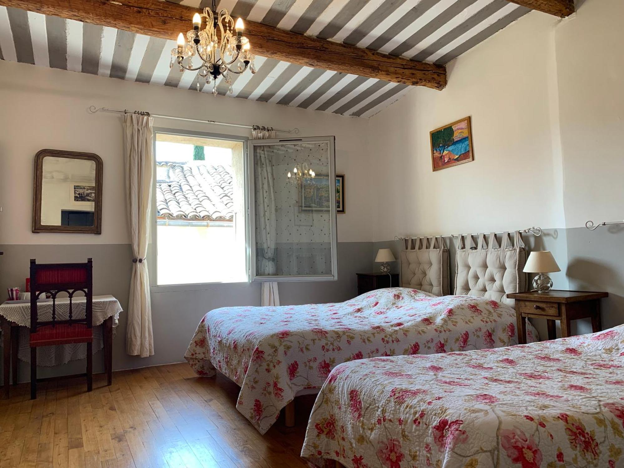 La Sarrasine Hotel Villes-sur-Auzon Buitenkant foto