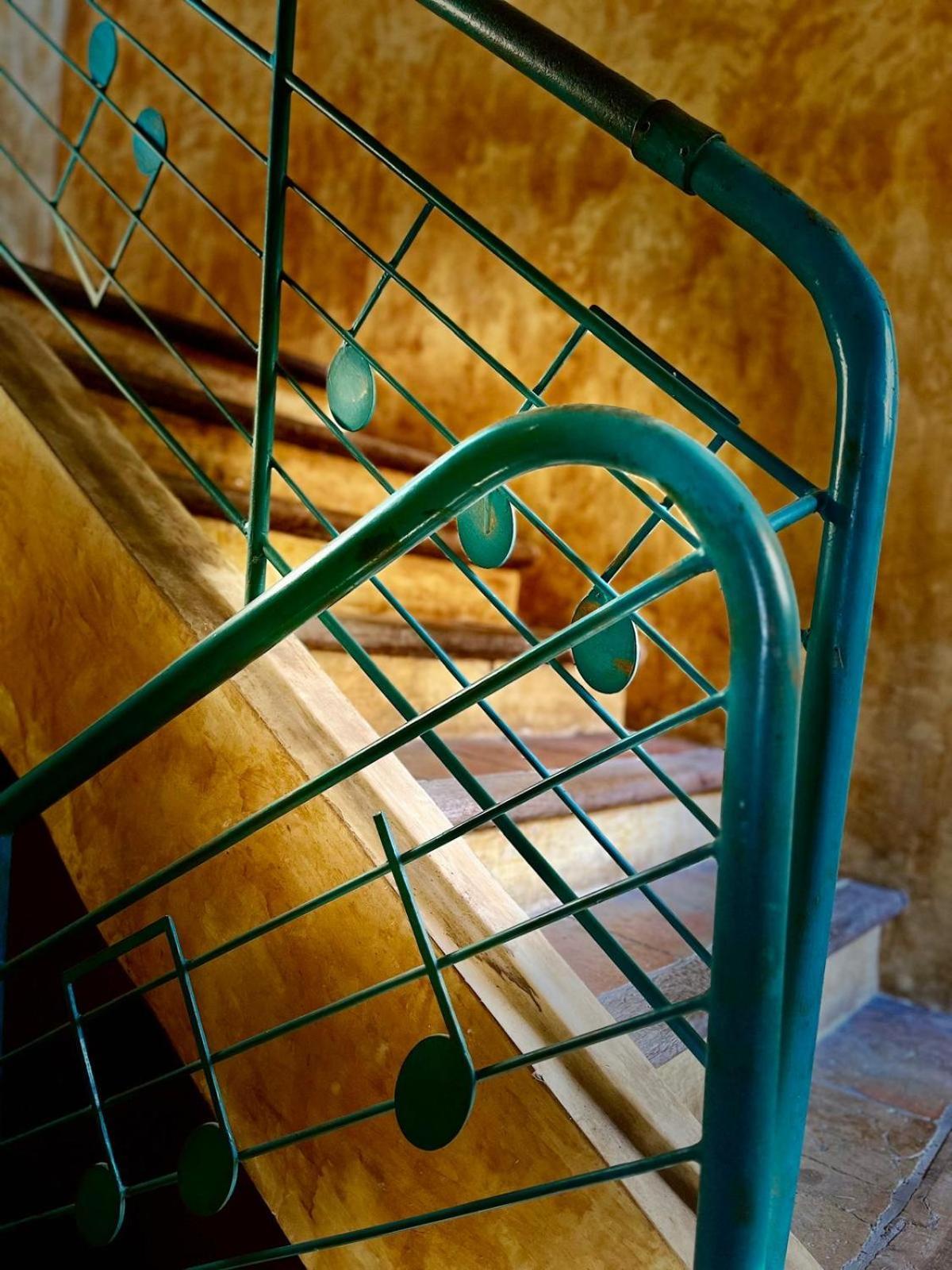 La Sarrasine Hotel Villes-sur-Auzon Buitenkant foto