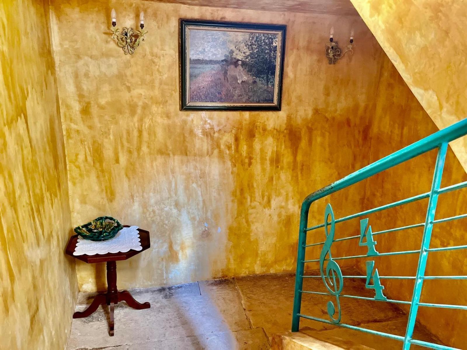 La Sarrasine Hotel Villes-sur-Auzon Buitenkant foto