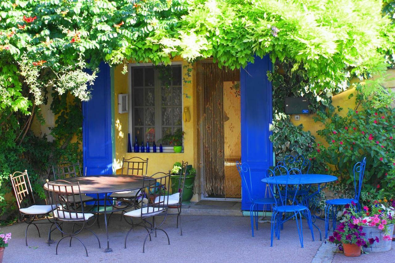 La Sarrasine Hotel Villes-sur-Auzon Buitenkant foto