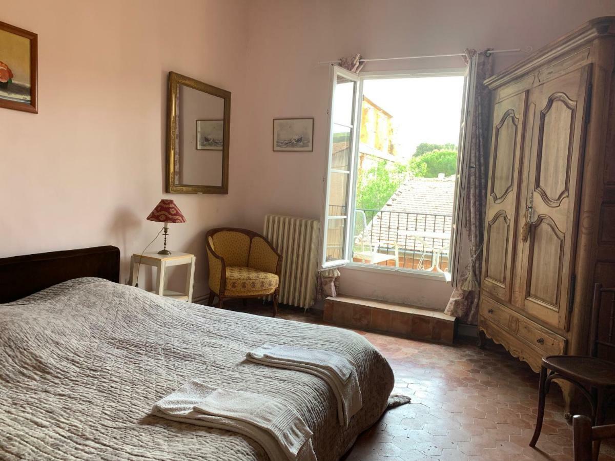 La Sarrasine Hotel Villes-sur-Auzon Buitenkant foto