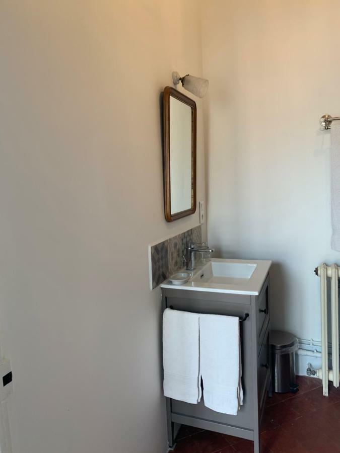 La Sarrasine Hotel Villes-sur-Auzon Buitenkant foto